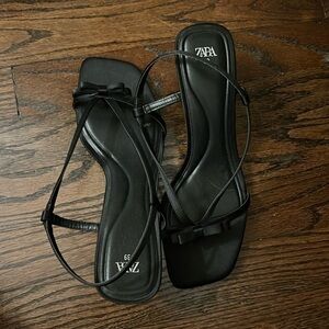 Cutest Kitten Heel with a Bow